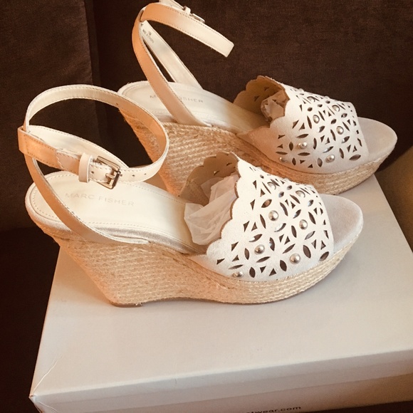 Marc Fisher Espadrilles Wedges - Picture 2 of 4